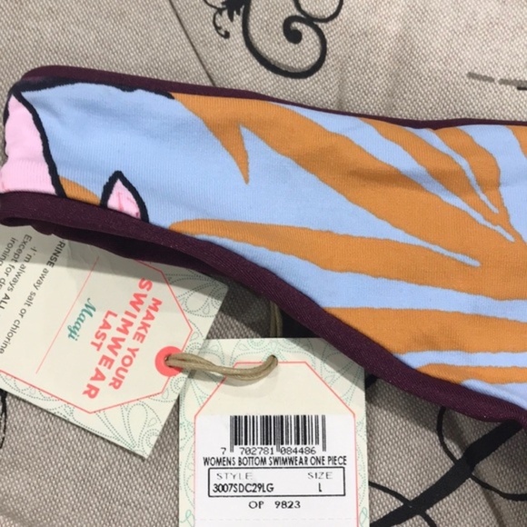 Maaji Beach Plum Sublime Cheeky Bikini Bottom - Picture 8 of 8